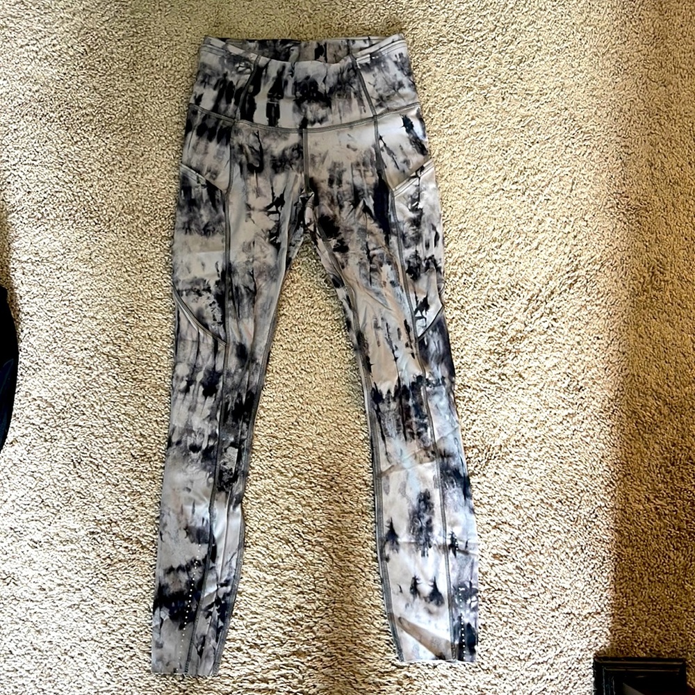 Lululemon Fast and Free 25” length, grey/black tie dye, size 2.